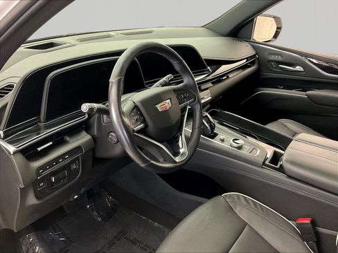 Used 2021 Cadillac Escalade Sport AWD/4WD image 17