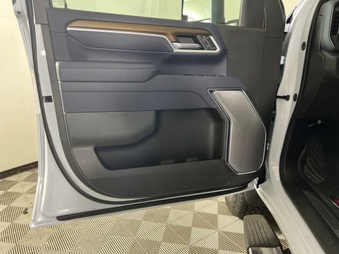 New 2026 Chevrolet Silverado 2500 High Country w/ Technology Package AWD/4WD image 10
