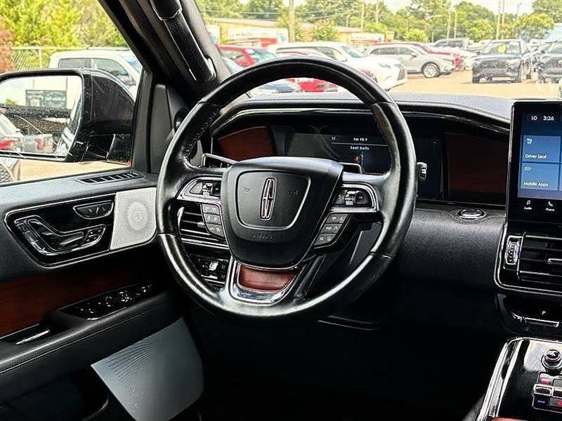 Used 2022 Lincoln Navigator Reserve AWD/4WD image 43