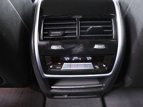 Used 2020 BMW X7 xDrive40i w/ Premium Package AWD/4WD image 31