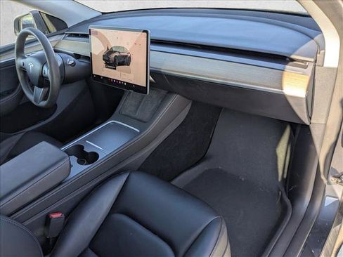 Used 2023 Tesla Model Y Long Range AWD/4WD image 18