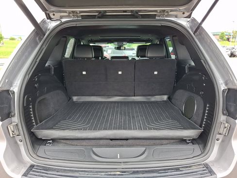 Used 2020 Jeep Grand Cherokee Altitude AWD/4WD image 26