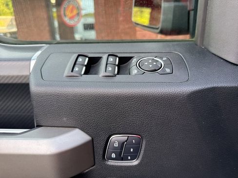 Used 2018 Ford F150 Lariat w/ Equipment Group 502A Luxury image 27