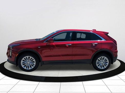 Used 2024 Cadillac XT4 Luxury FWD image 6