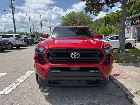 Used 2025 Toyota Tacoma SR5 image 3