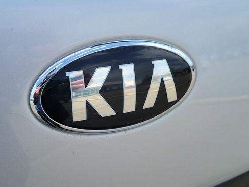 Used 2016 Kia Soul image 7