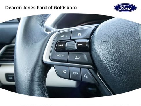 Used 2022 Honda Accord Touring image 22