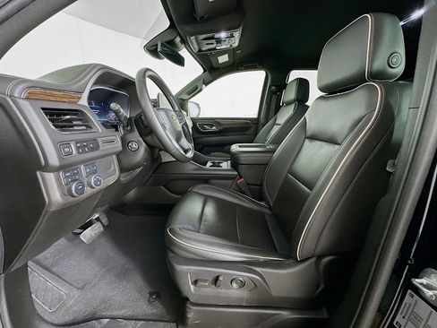 Used 2024 Chevrolet Tahoe Premier image 13