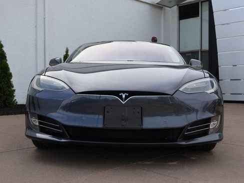 Used 2018 Tesla Model S 75D AWD/4WD image 2