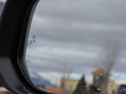 Used 2025 Toyota Tacoma TRD Off-Road image 21