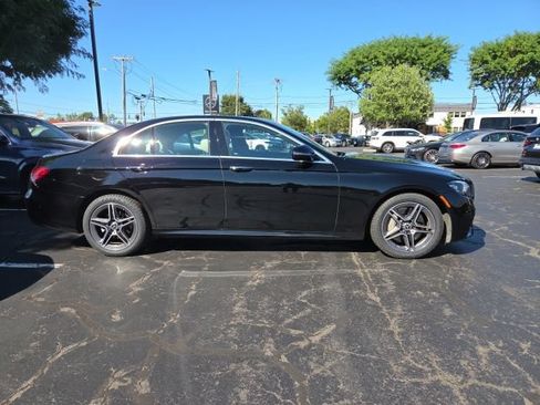 Used 2023 Mercedes-Benz E 350 4MATIC Sedan image 2