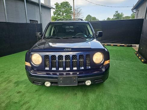 Used 2014 Jeep Patriot Sport w/ Power Value Group FWD image 9
