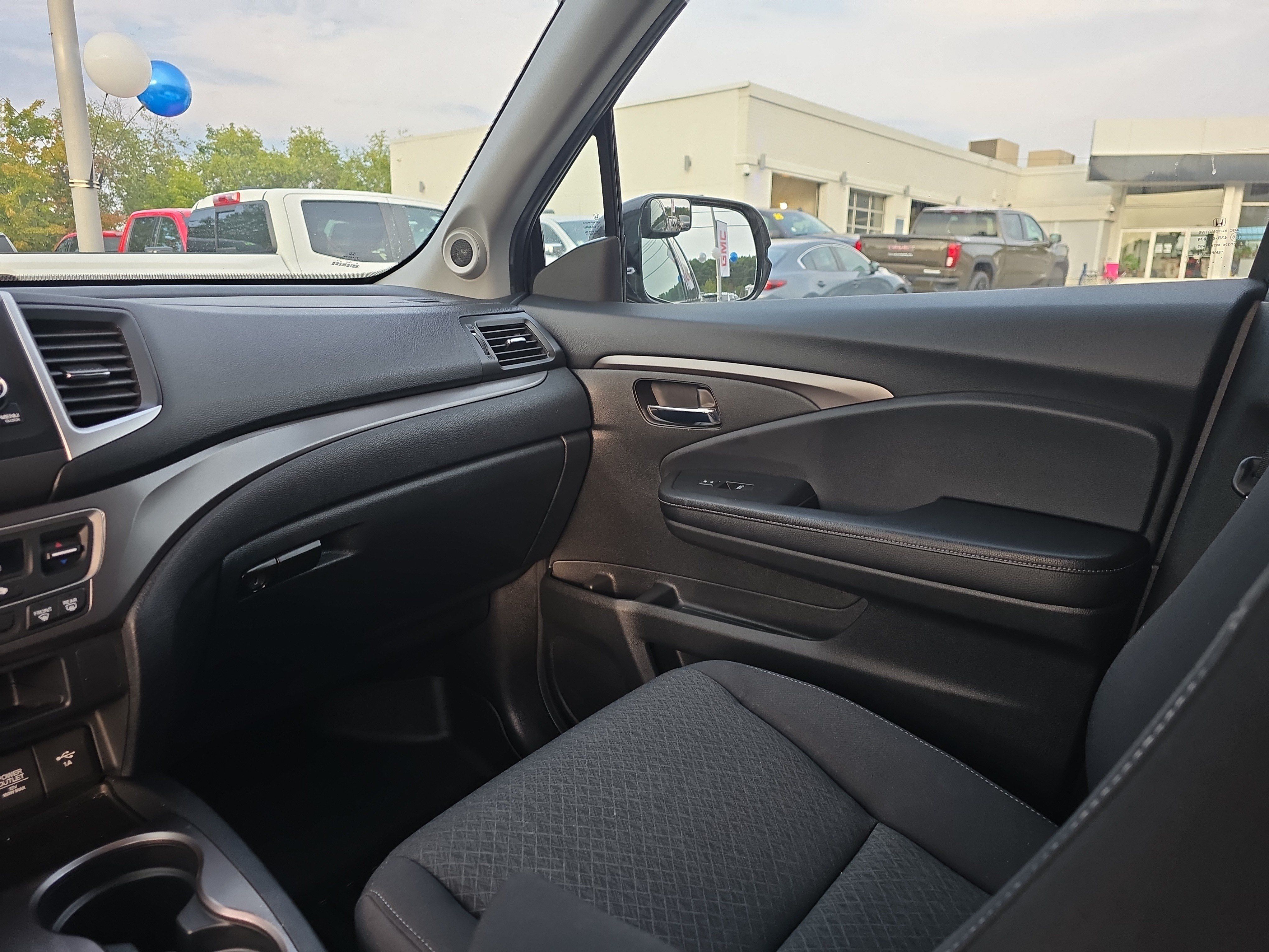 Used 2019 Honda Ridgeline Sport image 19