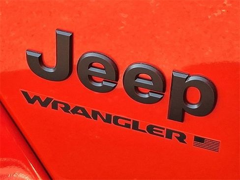 New 2025 Jeep Wrangler Sahara image 24