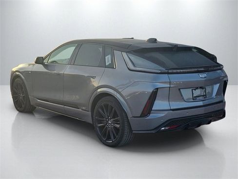 New 2026 Cadillac Lyriq V image 7