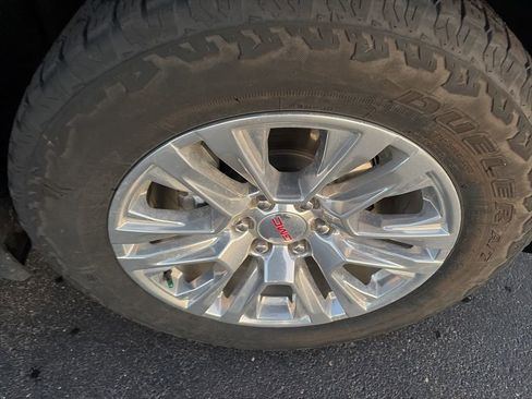 Certified 2024 GMC Sierra 1500 Denali image 9