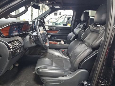 Used 2024 Lincoln Navigator Reserve w/ Equipment Group 201A image 5