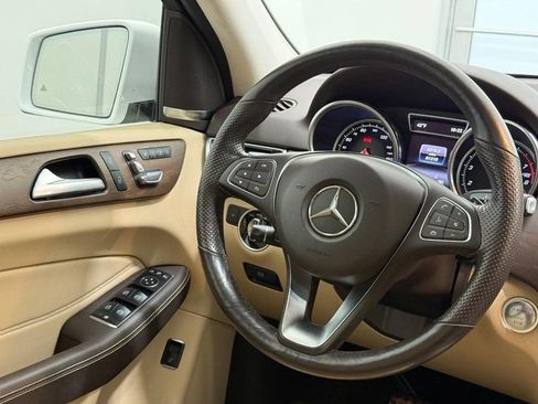 Used 2019 Mercedes-Benz GLE 400 4MATIC image 8