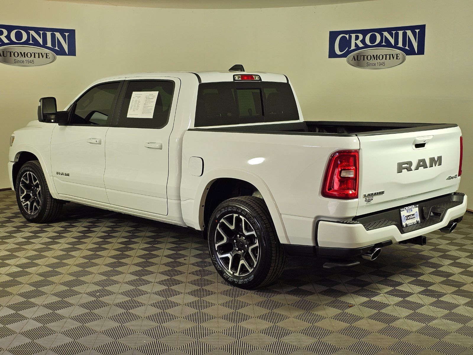 Used 2025 RAM 1500 Laramie w/ Sport Appearance Package AWD/4WD image 35