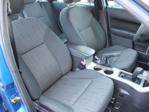 Used 2010 Ford Focus SE FWD image 31