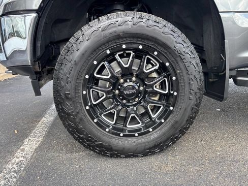 Used 2019 Ford F150 XLT w/ Equipment Group 302A Luxury AWD/4WD image 29