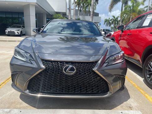 Used 2022 Lexus ES 350 F Sport w/ Accessory Package 2 image 3
