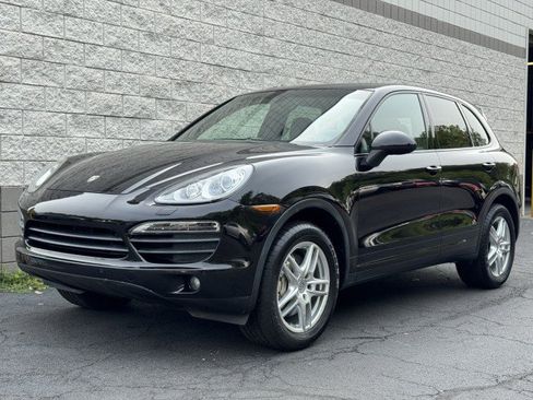 Used 2014 Porsche Cayenne S AWD/4WD image 1