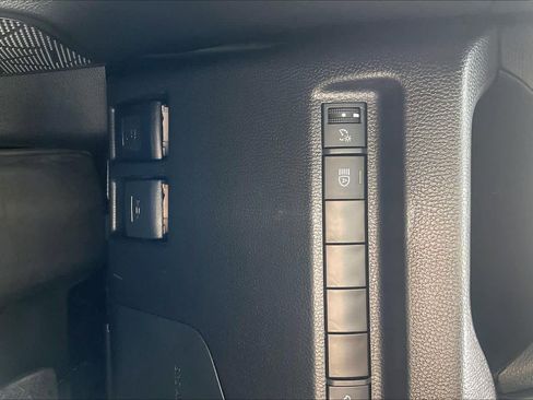 Used 2024 Toyota RAV4 XLE Premium FWD image 34