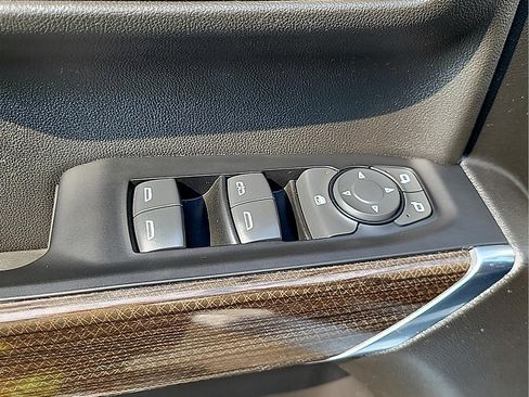 Used 2021 Chevrolet Silverado 1500 RST AWD/4WD image 15