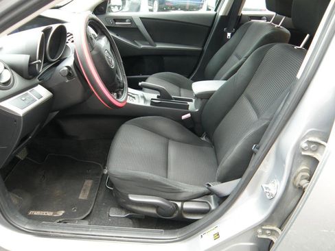 Used 2013 MAZDA MAZDA3 i Touring image 8