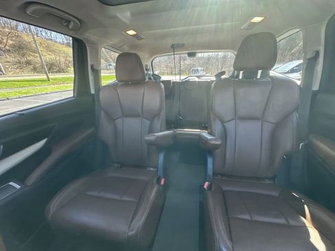 Used 2022 Subaru Ascent Touring image 28