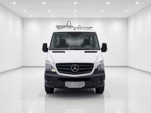 Used 2014 Mercedes-Benz Sprinter 2500 image 8
