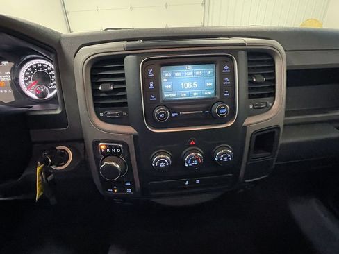 Used 2017 RAM 1500 Express w/ Express Value Package AWD/4WD image 26