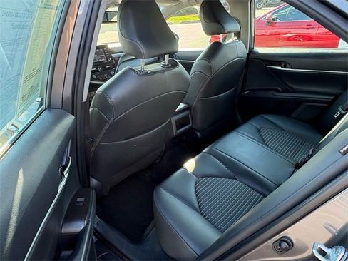 Used 2023 Toyota Camry SE image 20