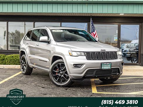Used 2021 Jeep Grand Cherokee Laredo X AWD/4WD image 1