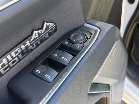 Certified 2023 Chevrolet Silverado 1500 High Country w/ High Country Premium Package AWD/4WD image 13