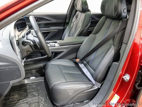 New 2025 Cadillac Lyriq Sport w/ LPO, Floor Liner Package image 8