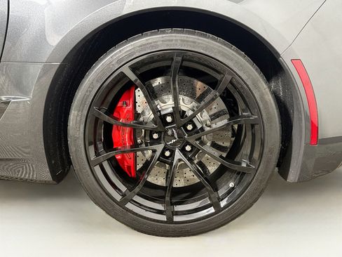 Used 2017 Chevrolet Corvette Z06 RWD image 28