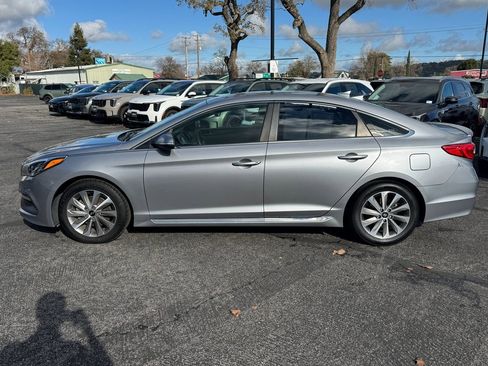 Used 2015 Hyundai Sonata Sport image 2
