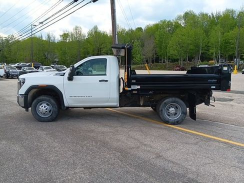 New 2026 GMC Sierra 3500 Pro w/ Convenience Package AWD/4WD image 4