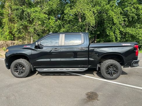 Used 2019 Chevrolet Silverado 1500 Custom Trail Boss w/ Custom Convenience Package AWD/4WD image 8