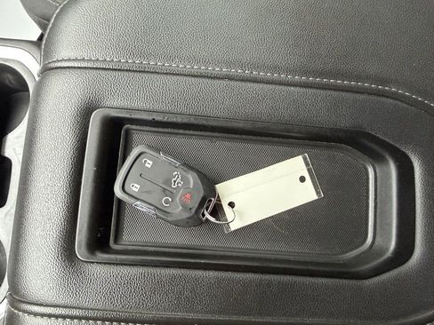 Used 2020 Chevrolet Silverado 1500 LT Trail Boss image 34