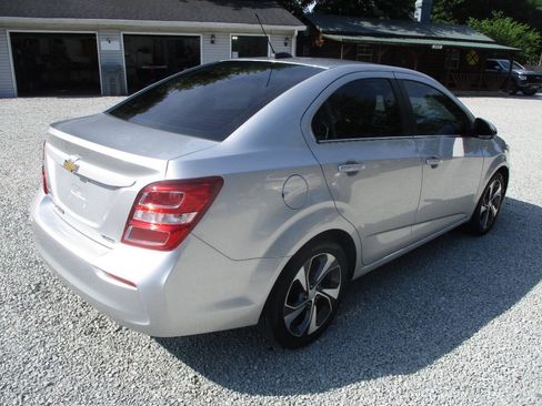 Used 2018 Chevrolet Sonic Premier FWD image 5