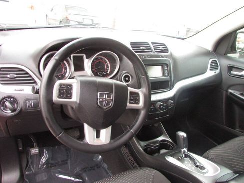 Used 2013 Dodge Journey American Value Package w/ Flexible Seating Group FWD image 21