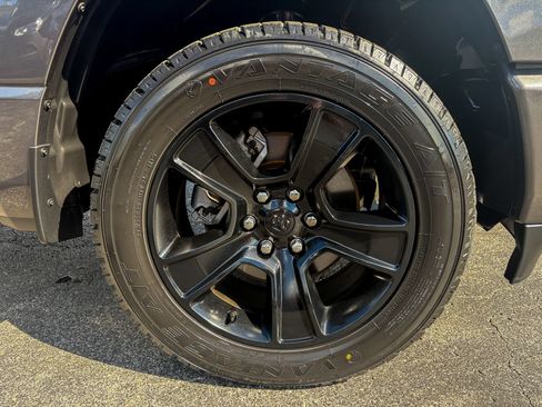 Used 2022 RAM 1500 Big Horn AWD/4WD image 37