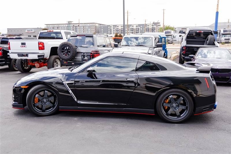 Used 2015 Nissan GT-R Black Edition AWD/4WD image 14