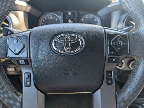 Used 2021 Toyota Tacoma TRD Off-Road image 22