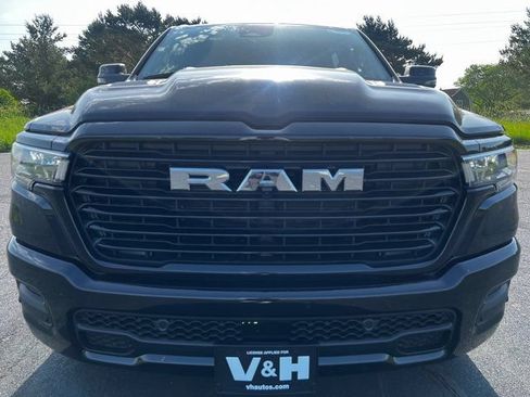 New 2025 RAM 1500 Laramie AWD/4WD image 9