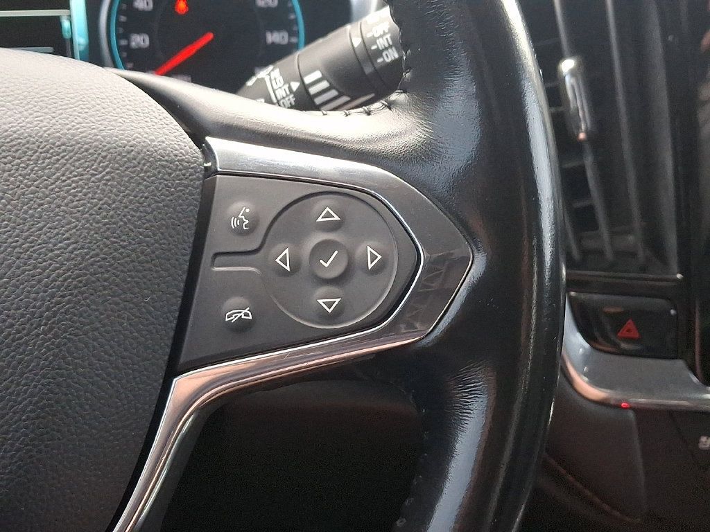 Used 2019 Chevrolet Traverse Premier FWD image 26