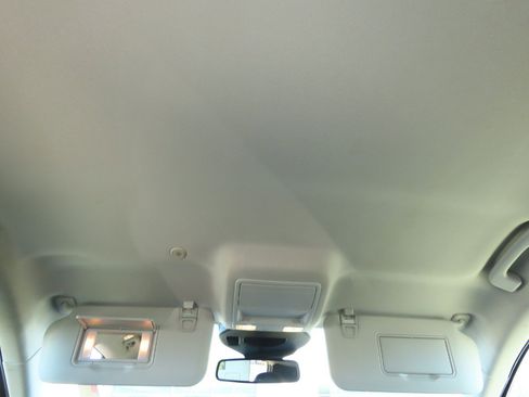 Used 2022 Ford Escape Titanium image 23